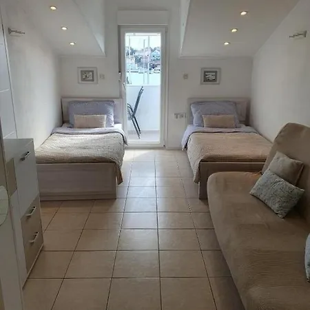 Lägenhet By The Sea Jezera, Murter - 21908 Jezera